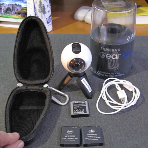 Samsung Gear 360 Real 360° High Resolution VR Camera - Picture 7 of 12